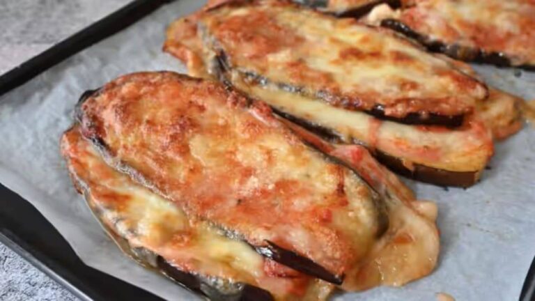 Berinjelas assadas com mussarela
