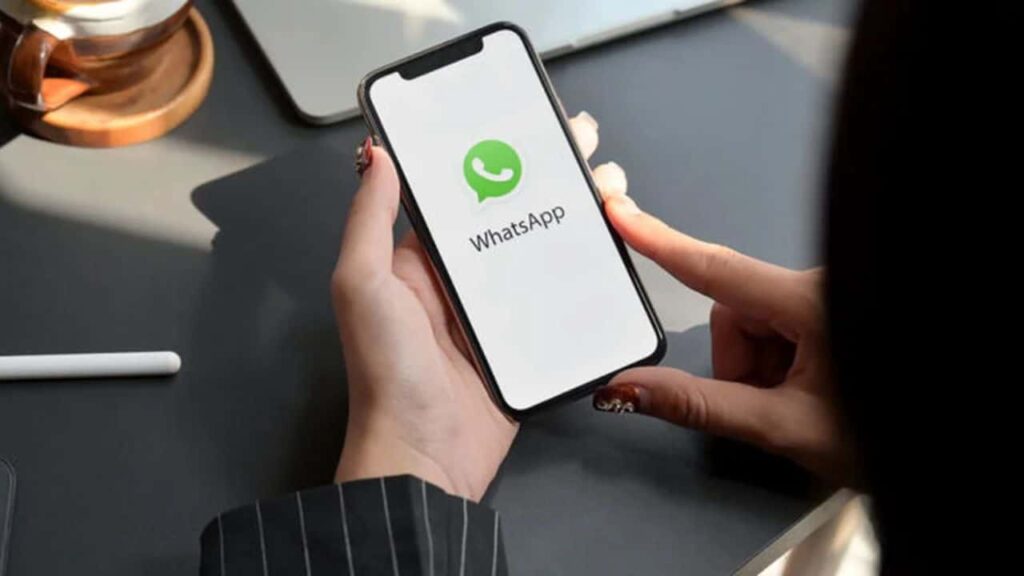 usar até 4 contas do WhatsApp