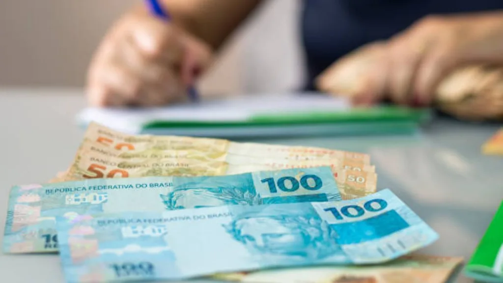 Novas regras:  contratar um empréstimo consignado