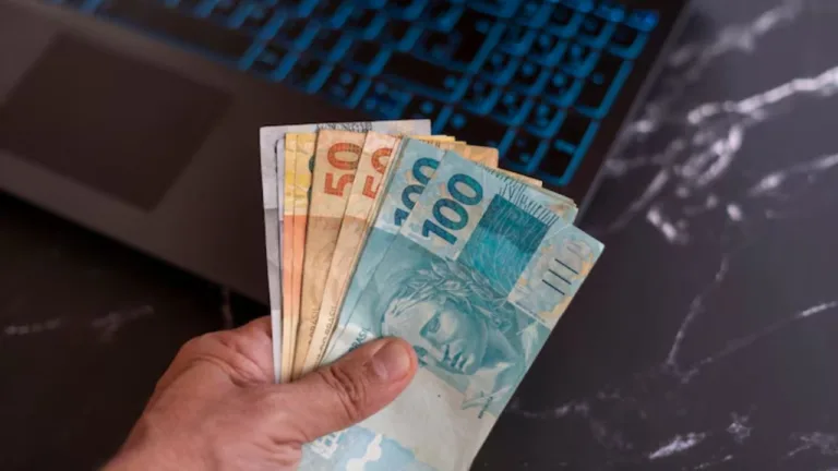 optar pelo Saque-Aniversário do FGTS