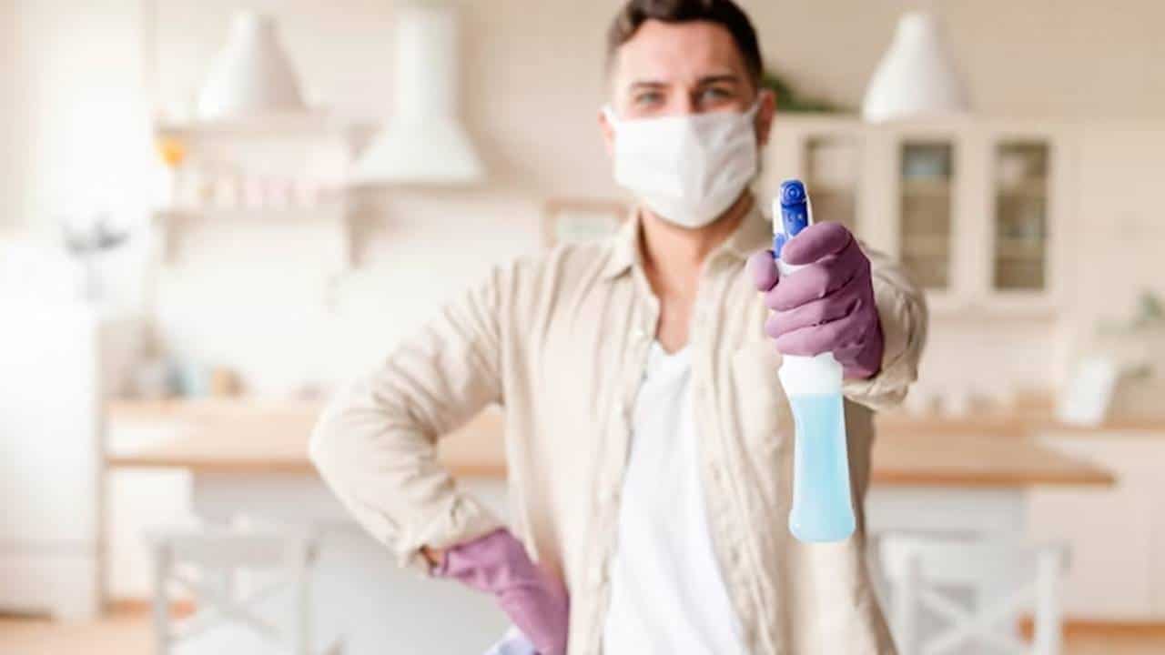 Faça um spray desinfetante