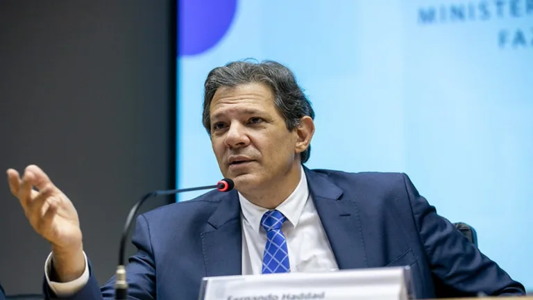 Ministro de Lula sobre aumento do Bolsa Família