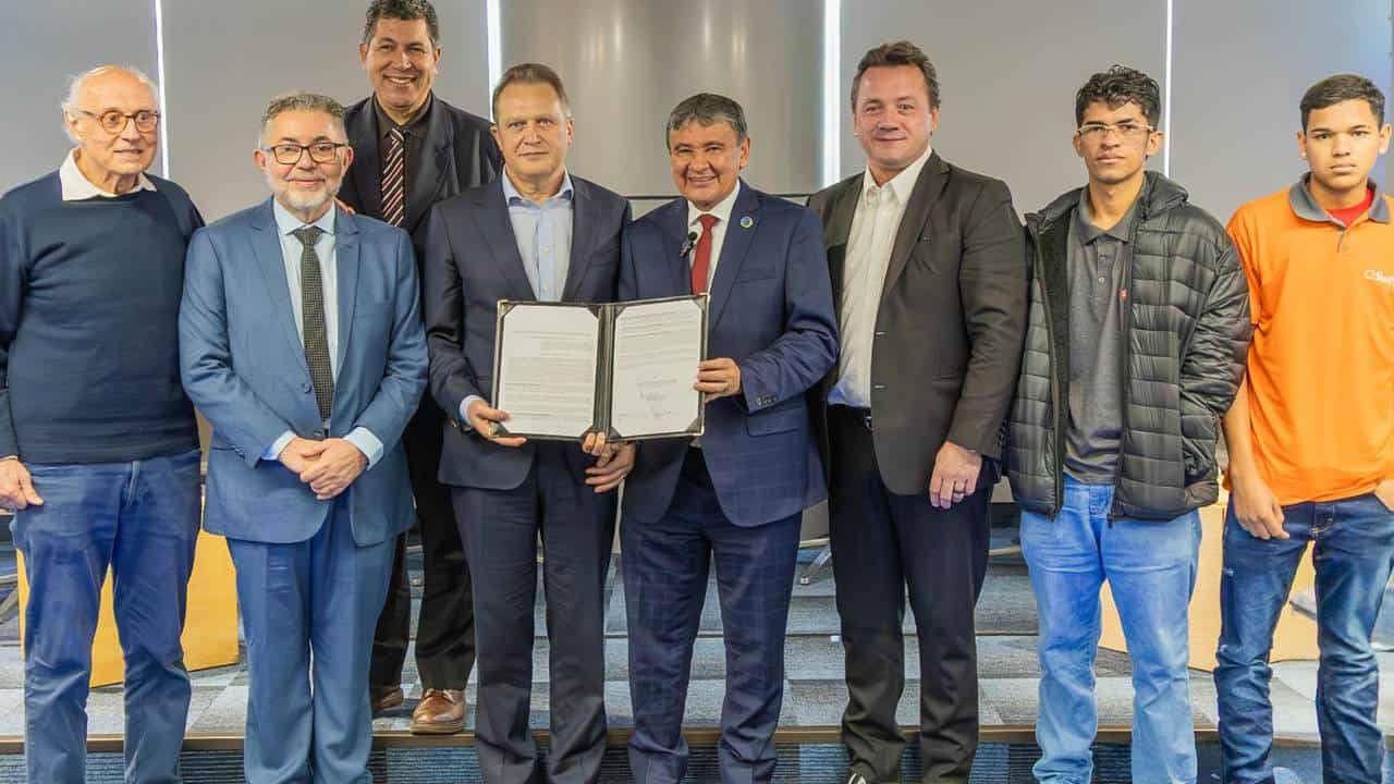 JBS firma parceria com Governo Federal para empregar inscritos no CadÚnico